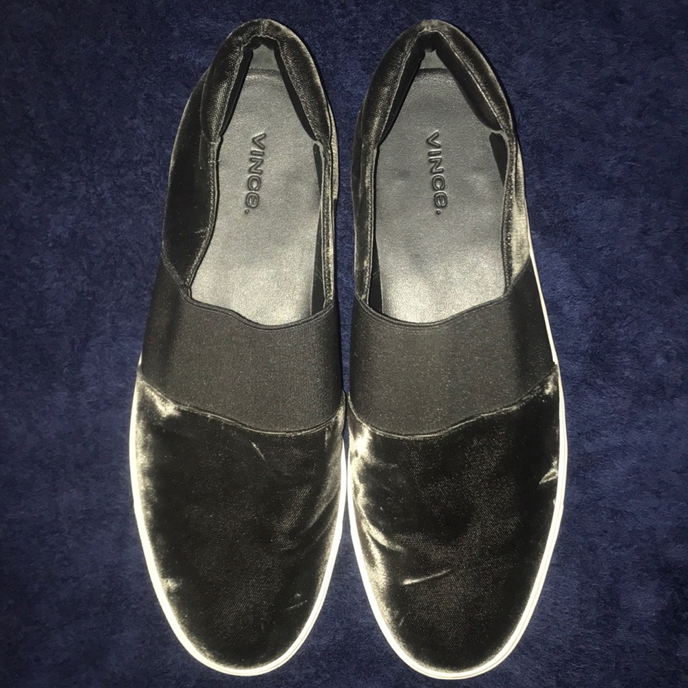 Vince Authentic Velvet Slip on sneakers